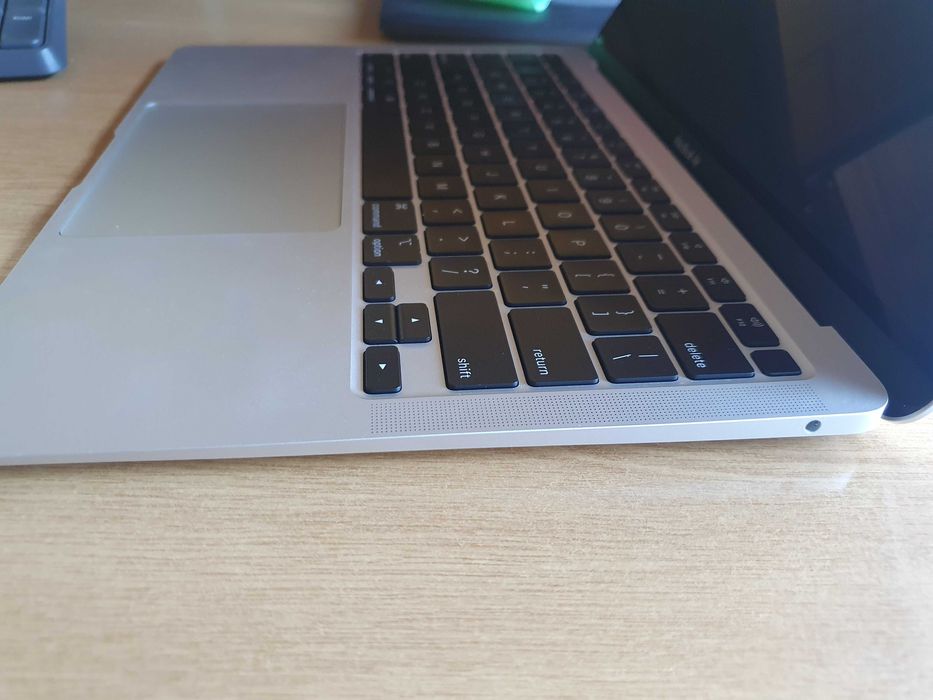 Laptop MacBook Air A2179 EMC3302