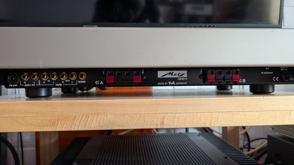 Metz 10he11 ( schimb)  audio receiver de top  T+A
