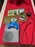 Vând Xbox one s  500gb