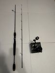 Spinning - Lanseta FL Ultra Jig 2-8g si mulineta la alegere