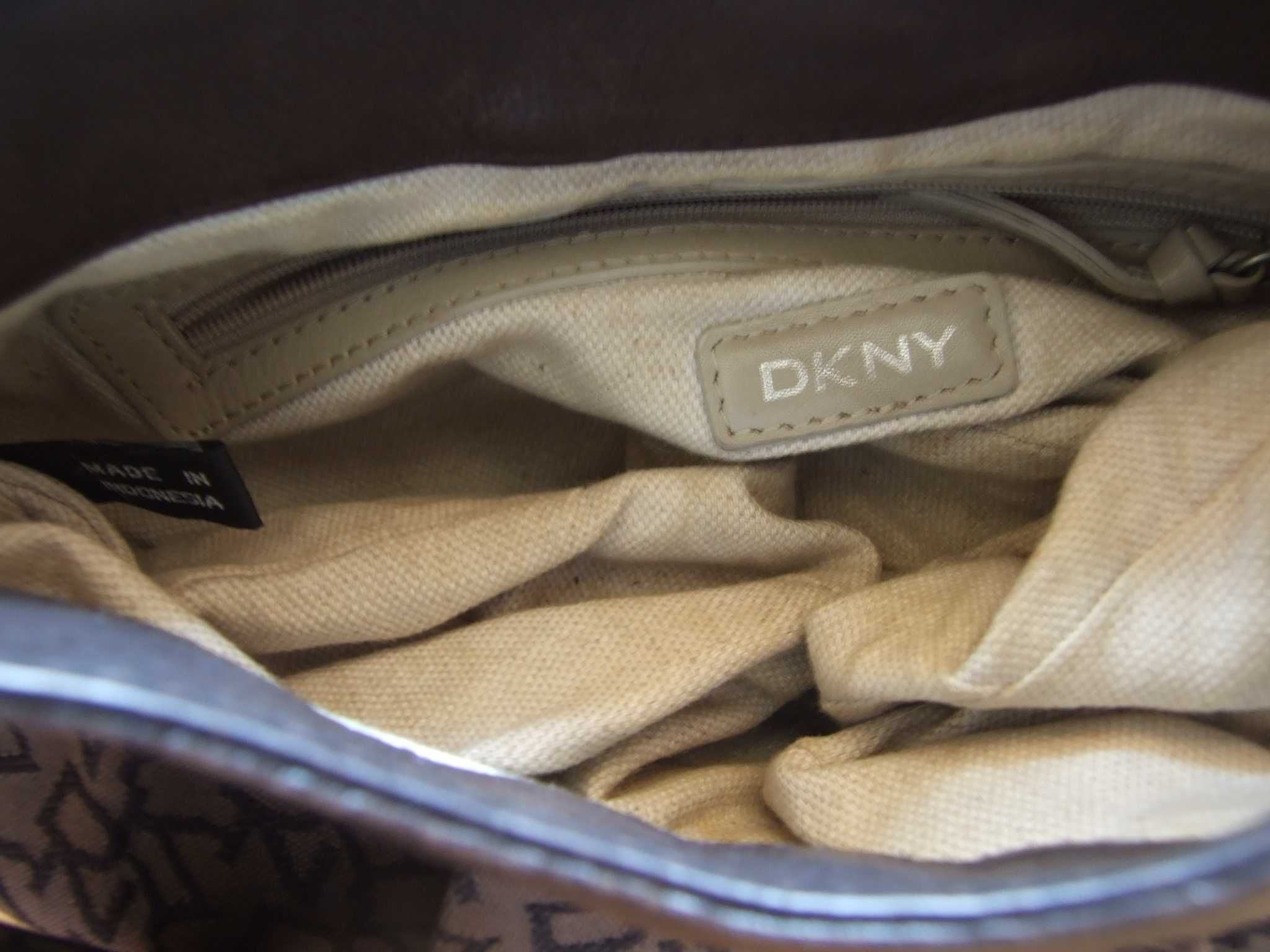 DKNY Дона Карън Ню Йорк дамска чанта от плат в кафяво