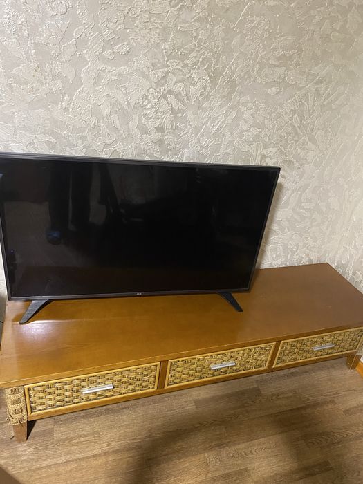 Комод ротанговый.Диван ротанговый-40000т.