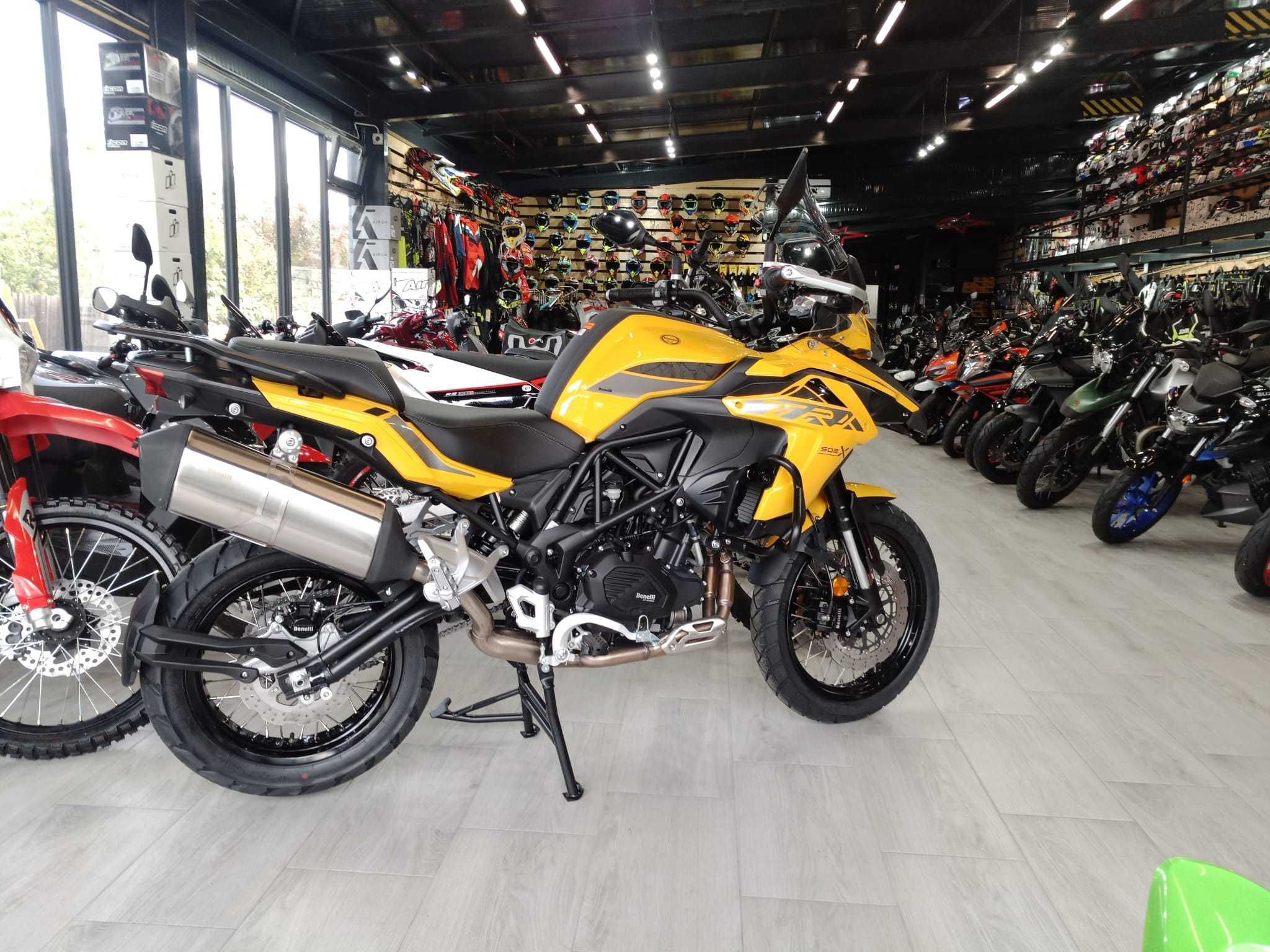 Benelli TRK 502X nou-pret SPECIAL prin EST BIKE Campina