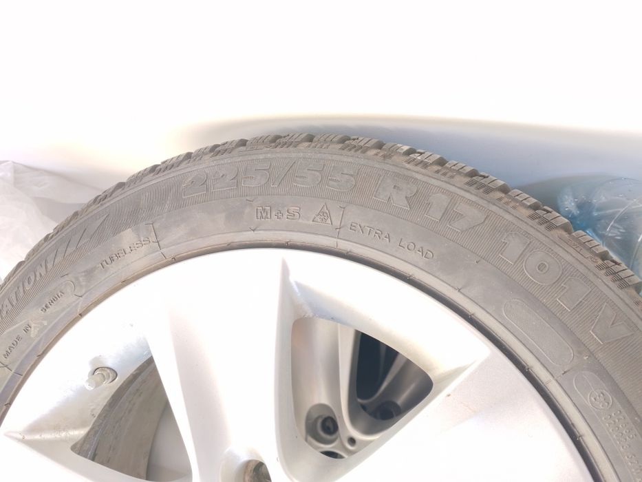 Jante cu anvelope de iarna noi pentru BMW F11/F10, 225/55 r17