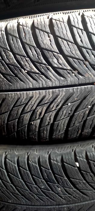 225/65R17 MICHELIN