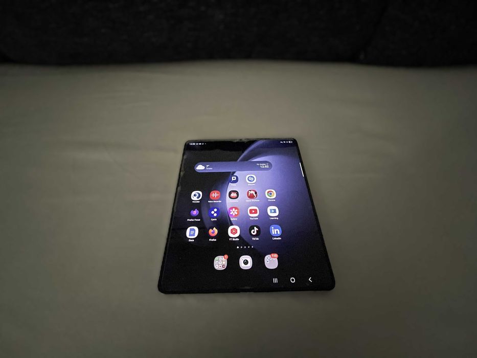 Samsung Galaxy Z Fold 5 - Отличен
