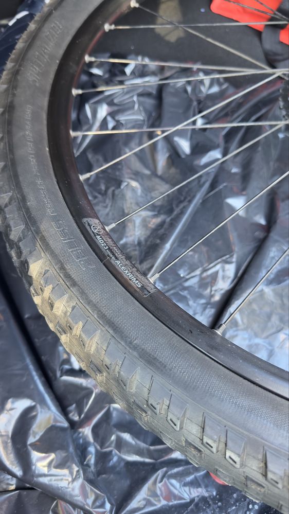 Vand roata completa spate 27,5 ,butuc spate Sram ,pinioane Sram 11 SPD