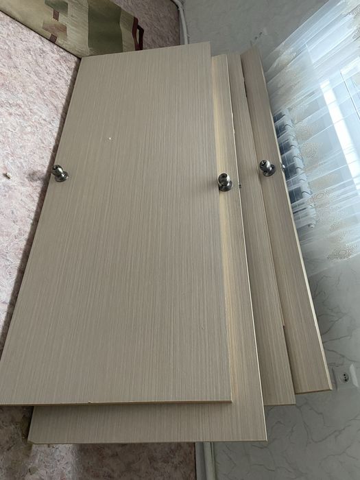 Продам БУ межкомнатных дверь