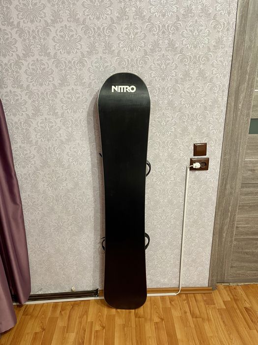 Placa snowboard 157 cm nitro cu legaturi