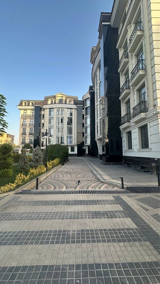 Продается 3 ком. Квартира площадью 88 кв.м. В Мархабо