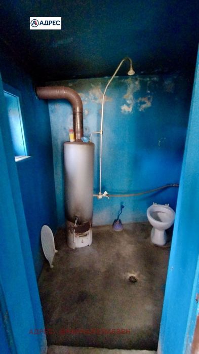 Къща в Ловеч, област-с.Терзийско площ 100 цена 33234