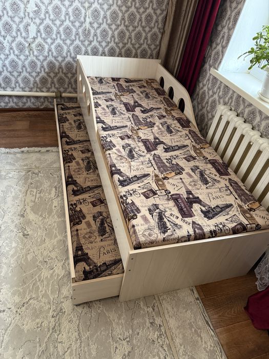 Продам детский спальный гарнитур состояние отличное