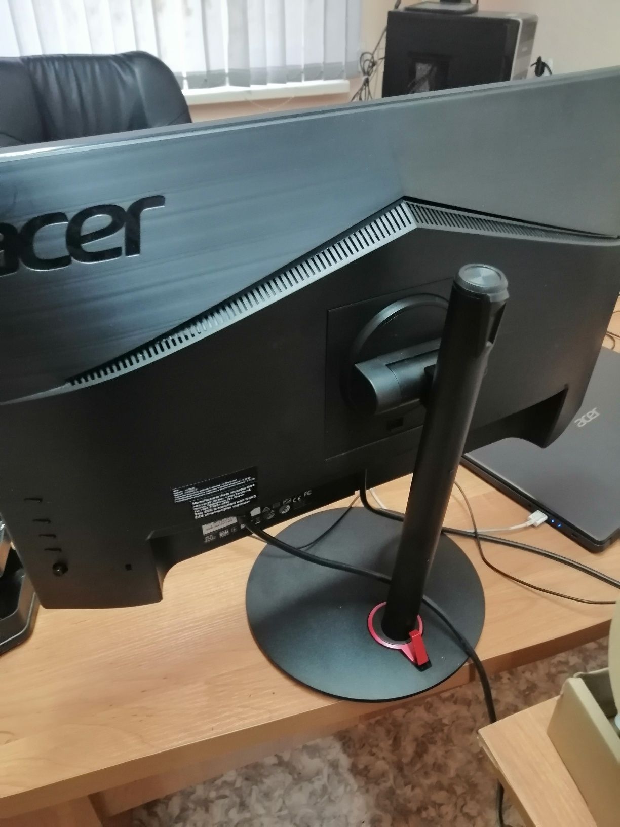 Продам монитор 390hz