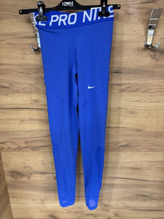 Дамски клин Nike Pro