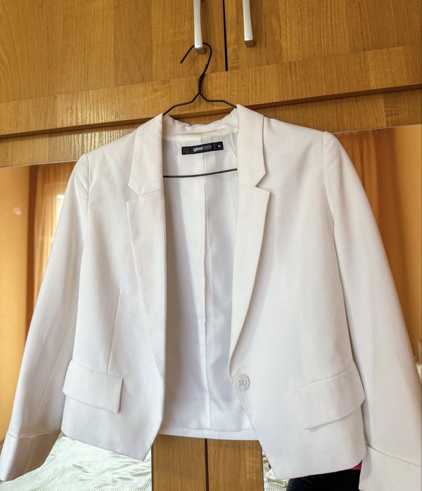 Сако gina tricot