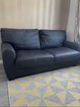 Canapea extensibila din piele.