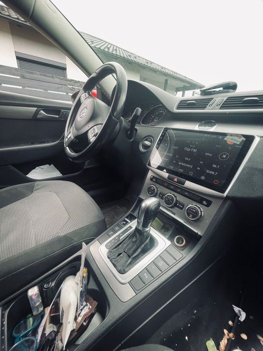 VW Passat 1.6 TDI DSG 2014--fara probleme--revizii la zi 6000€
