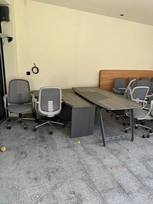 Стол и кресло 16 шт в хорошем состоянии