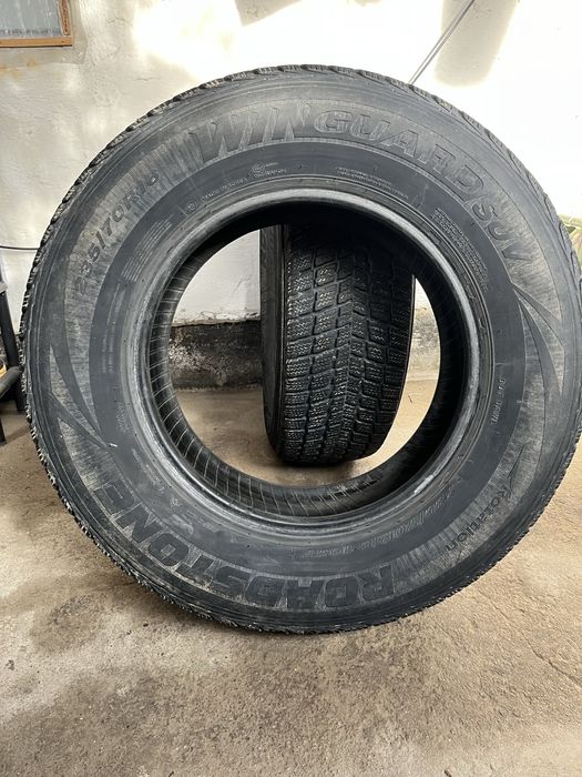 Продам Покрышки 235/70R16