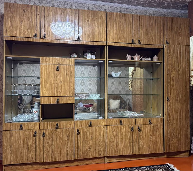 Продам Шкаф-стенка