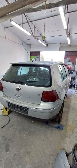 Голф 4 1.6 на части