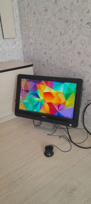 Моноблок для офисных работ