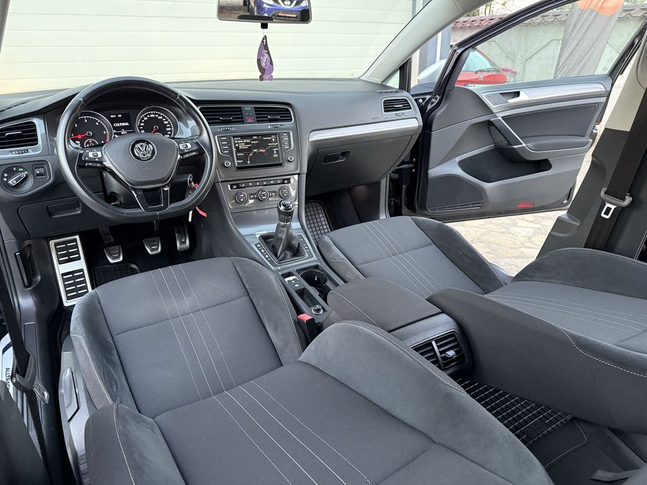 VW Golf 7 Alltrack / 2.0 TDI 150 CP / 2016 / 4x4 / 11.799€