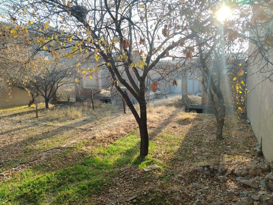 Участок 6.3 соток мажнунтол пост Рохат не доезжает