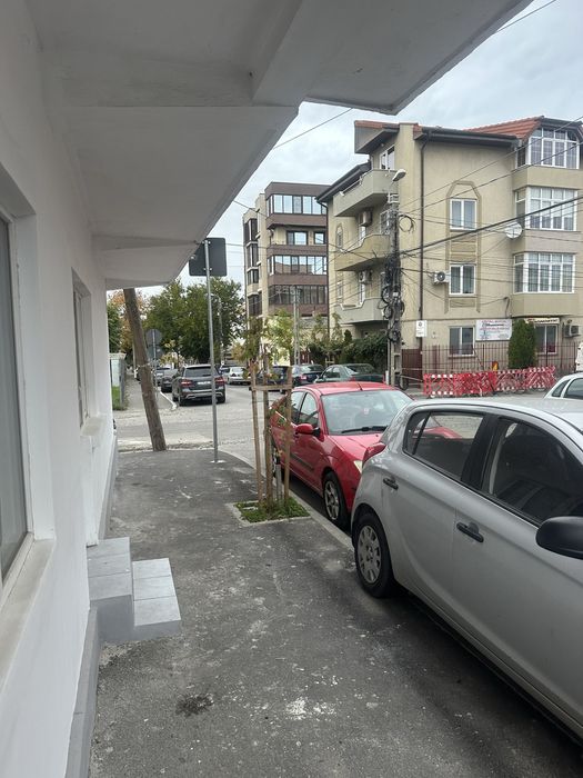 Închiriez spațiu comerciale Zona Dacia, centrul Constanța