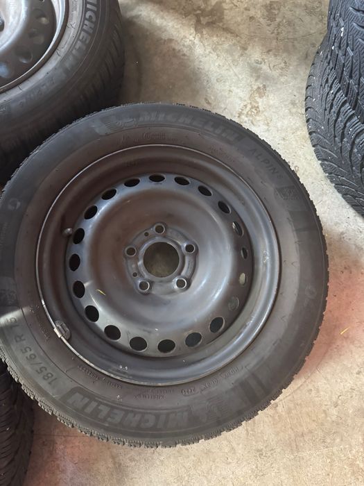 Гуми Michelin Alpin 6 15 инчови 185/65/15 с джанти