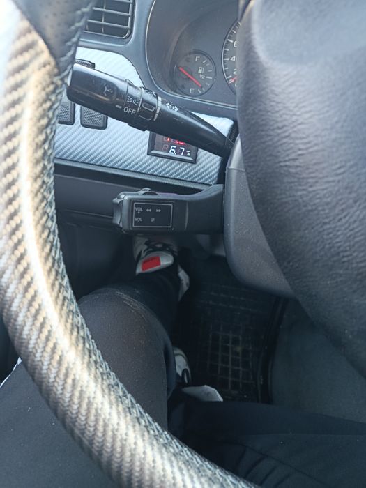 Универсално дистанционно за мултимедия