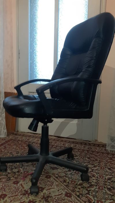 Scaun de birou directorial ergonomic