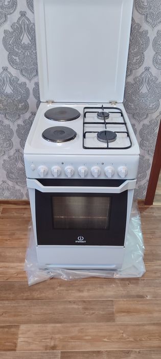 Газовая плита INDESIT