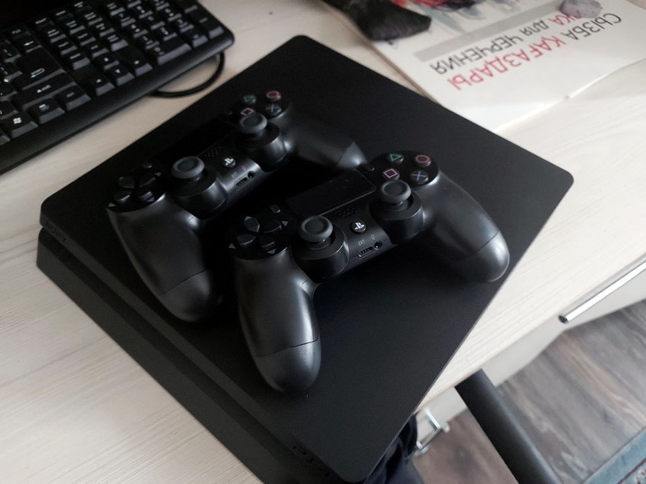 Sony Playstation Slim 4