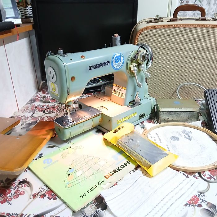 Masina de cusut DURKOPP cu graifar industrial, în totalitate din metal