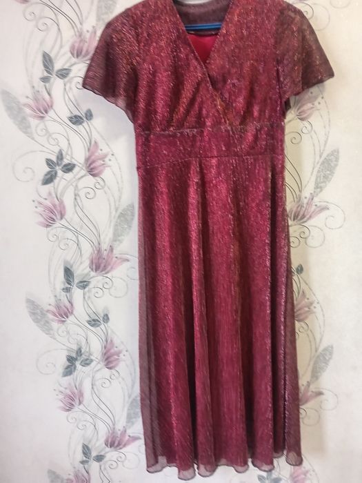 Продам женскую одежду