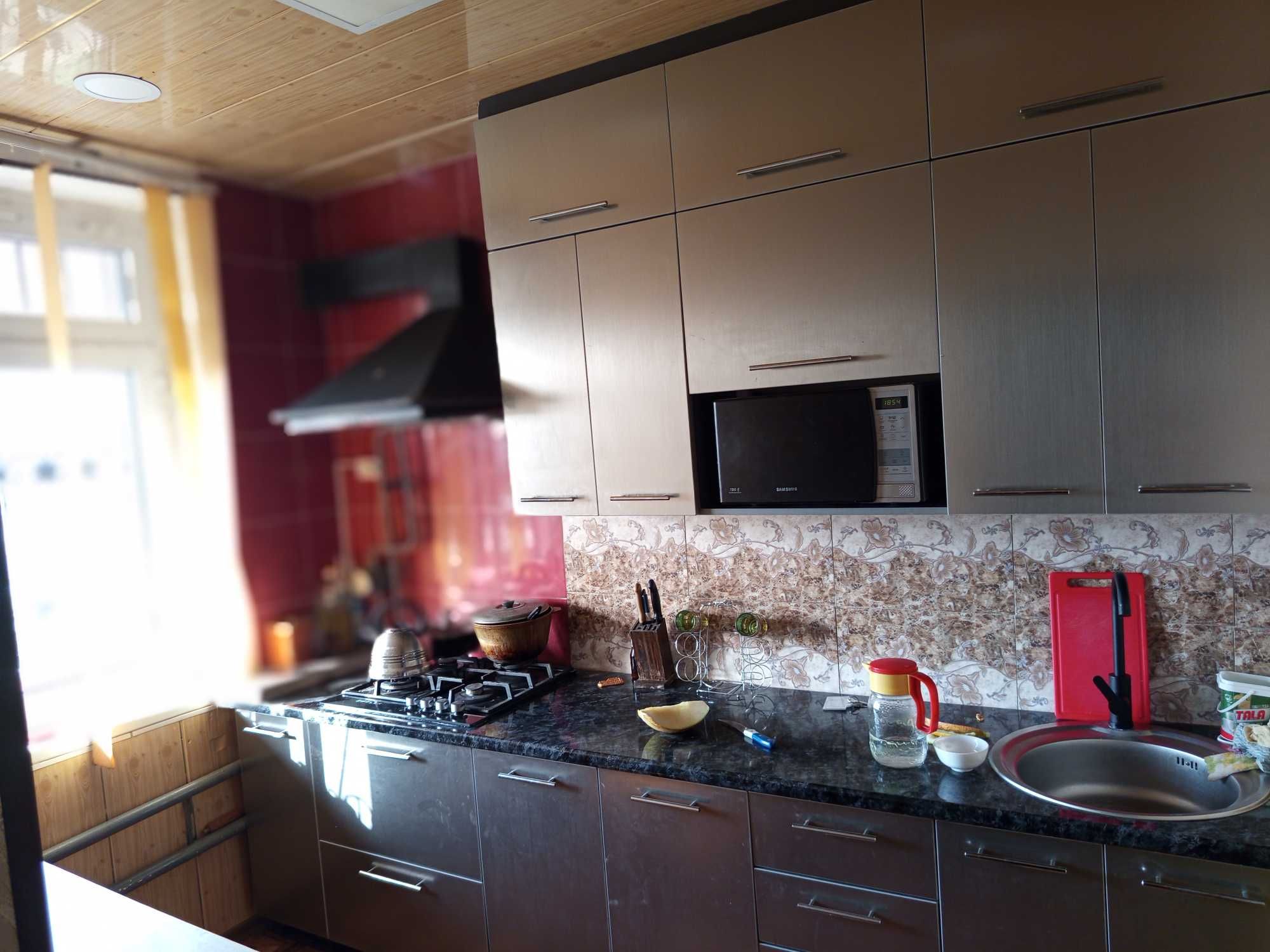 Продаётся квартира в Зарафшане