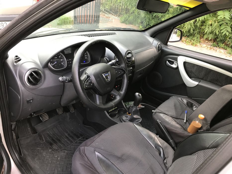 Inchirieri auto Dacia Logan 2007-2011 motor 1,6 GPL , Delivery