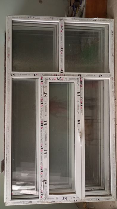 Окна аква 6шт -коричневый, 4шт-белый.