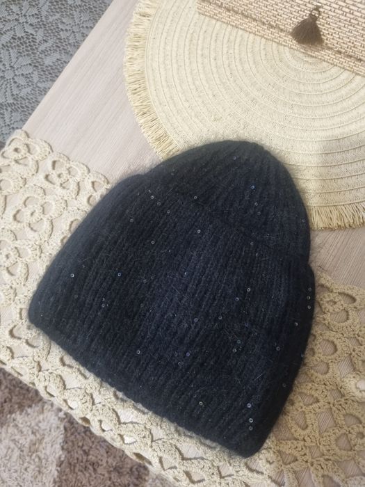 Продам новую шапку из ангоры. Зима.