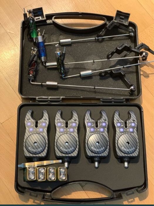 Pachet 4 Senzori TLI010 + 4 Swingere Lumino + Valigete Transport