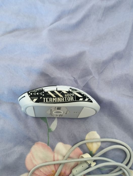 Продам игравую мышку ajazz aj199