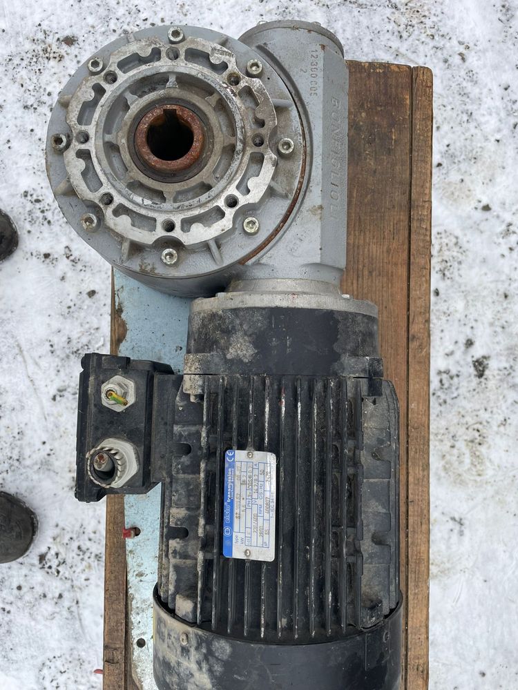 Motor 5,5kw cu reductor