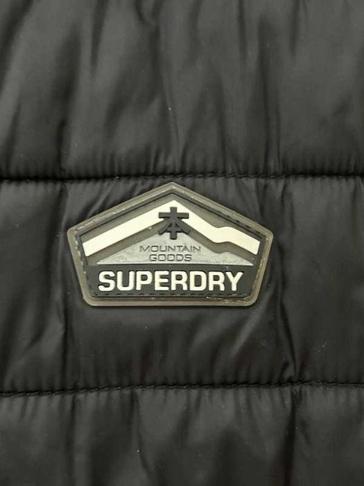 Superdry, vesta pentru barbati, L (merge pt M)
