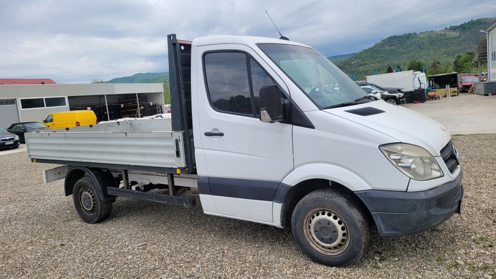 Mercedes-Benz sprinter an 2009 aer condiționat.CITIȚI ANUNȚUL.