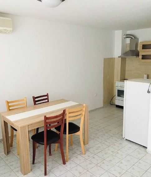 Дава се под наем Двустаен апартамент в Бургас, Възраждане - 114 кв.м за 250 € - Снимка #4