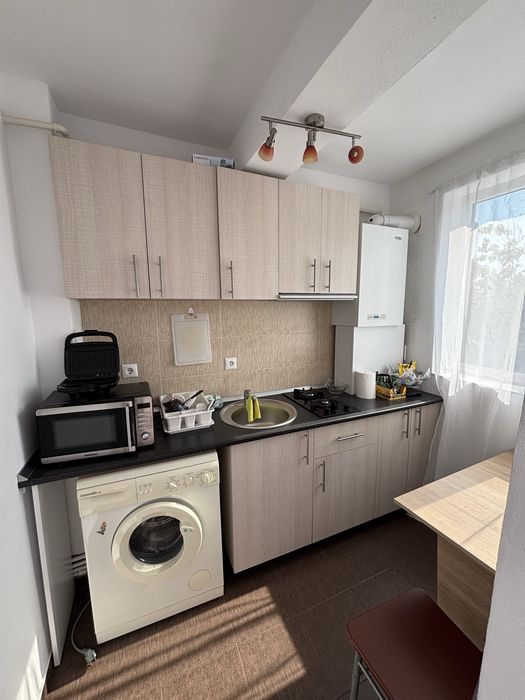 Inchiriez garsoniera