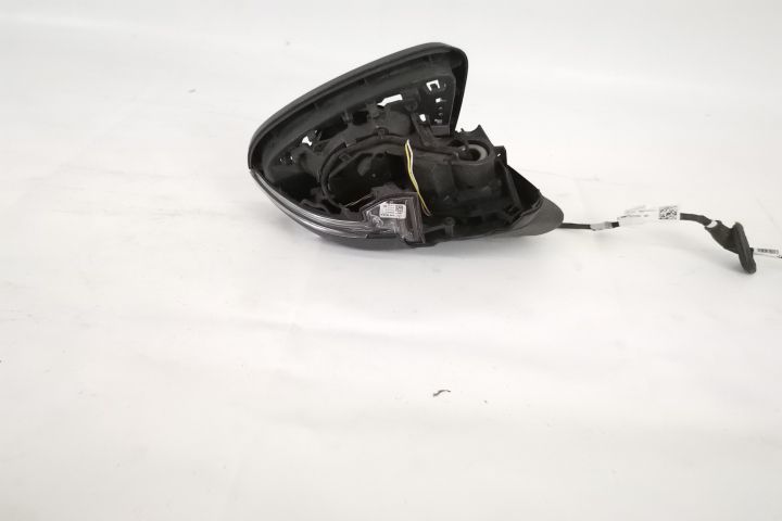 Oglinda Dreapta Originala In Stare Buna Electric Mercedes-Benz  CLA-Cl