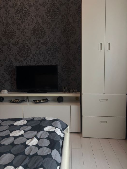 Dulap cu doua usi Ikea in stare foarte buna