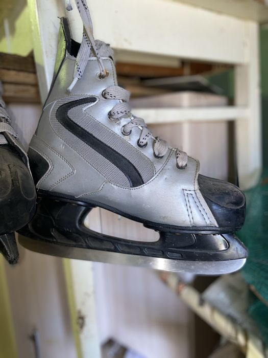 Продам коньки мужские